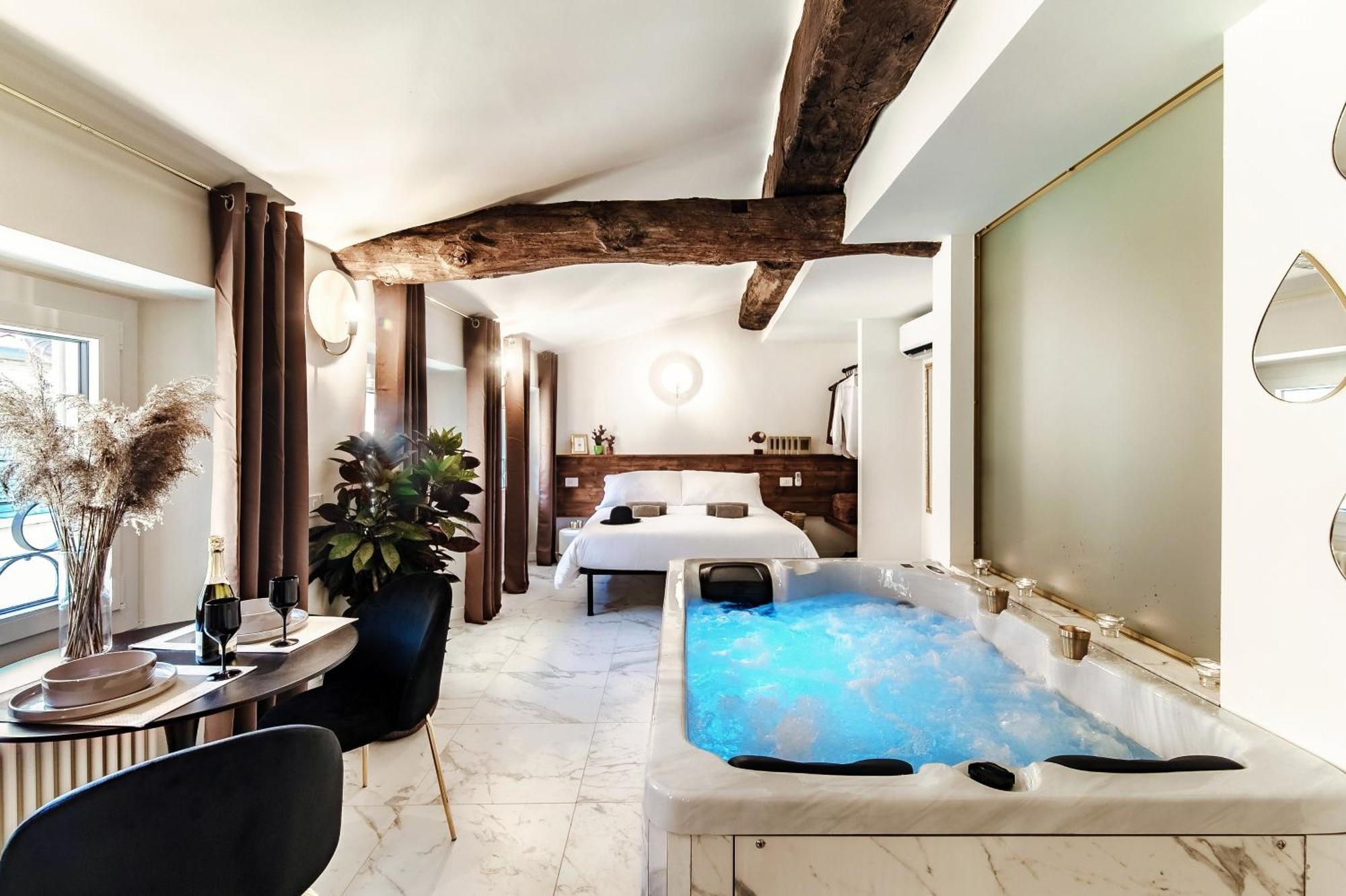 Sahara & Amazzonia Luxury Rooms- The House Of Travelers 코모 외부 사진