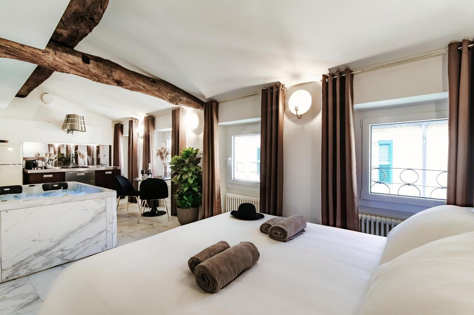 Sahara & Amazzonia Luxury Rooms- The House Of Travelers 코모 외부 사진
