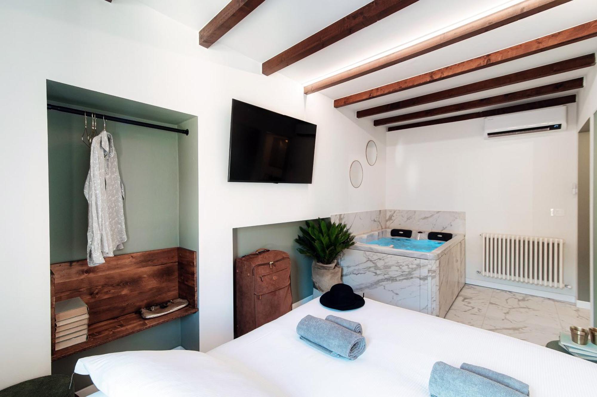 Sahara & Amazzonia Luxury Rooms- The House Of Travelers 코모 외부 사진