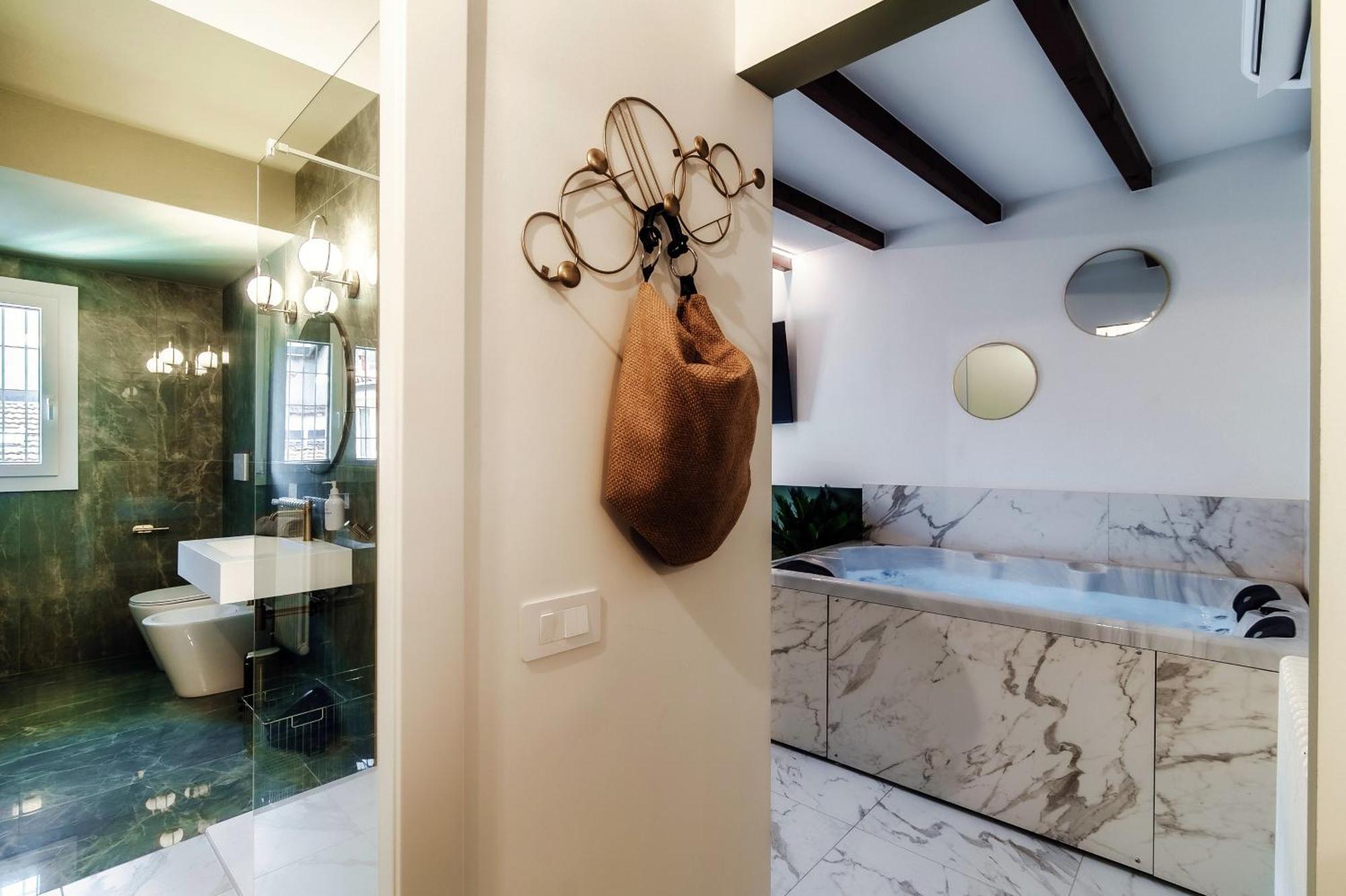 Sahara & Amazzonia Luxury Rooms- The House Of Travelers 코모 외부 사진