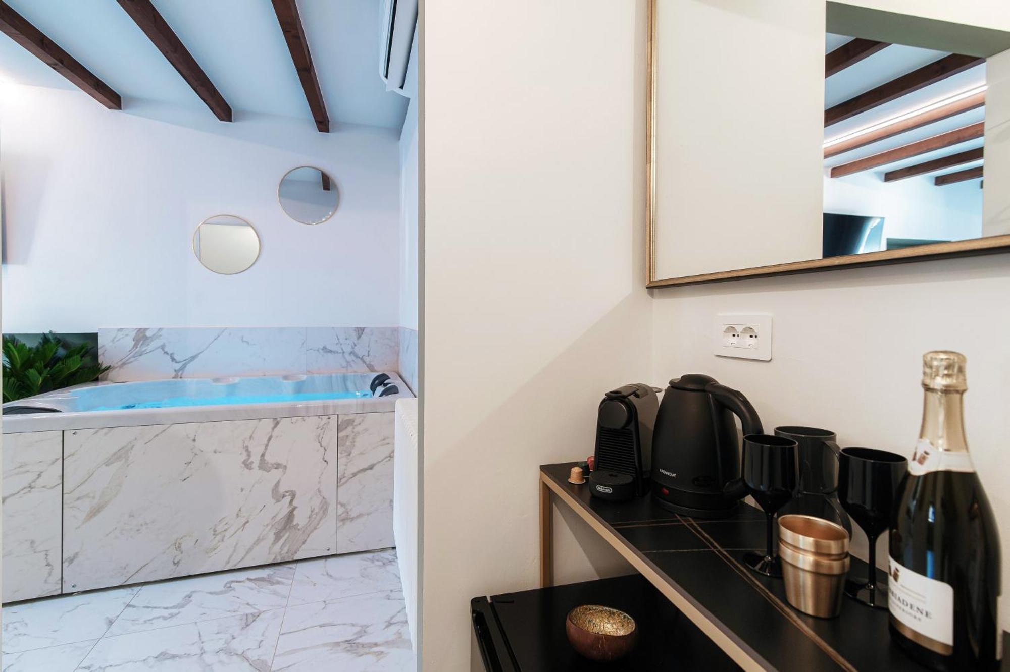 Sahara & Amazzonia Luxury Rooms- The House Of Travelers 코모 외부 사진