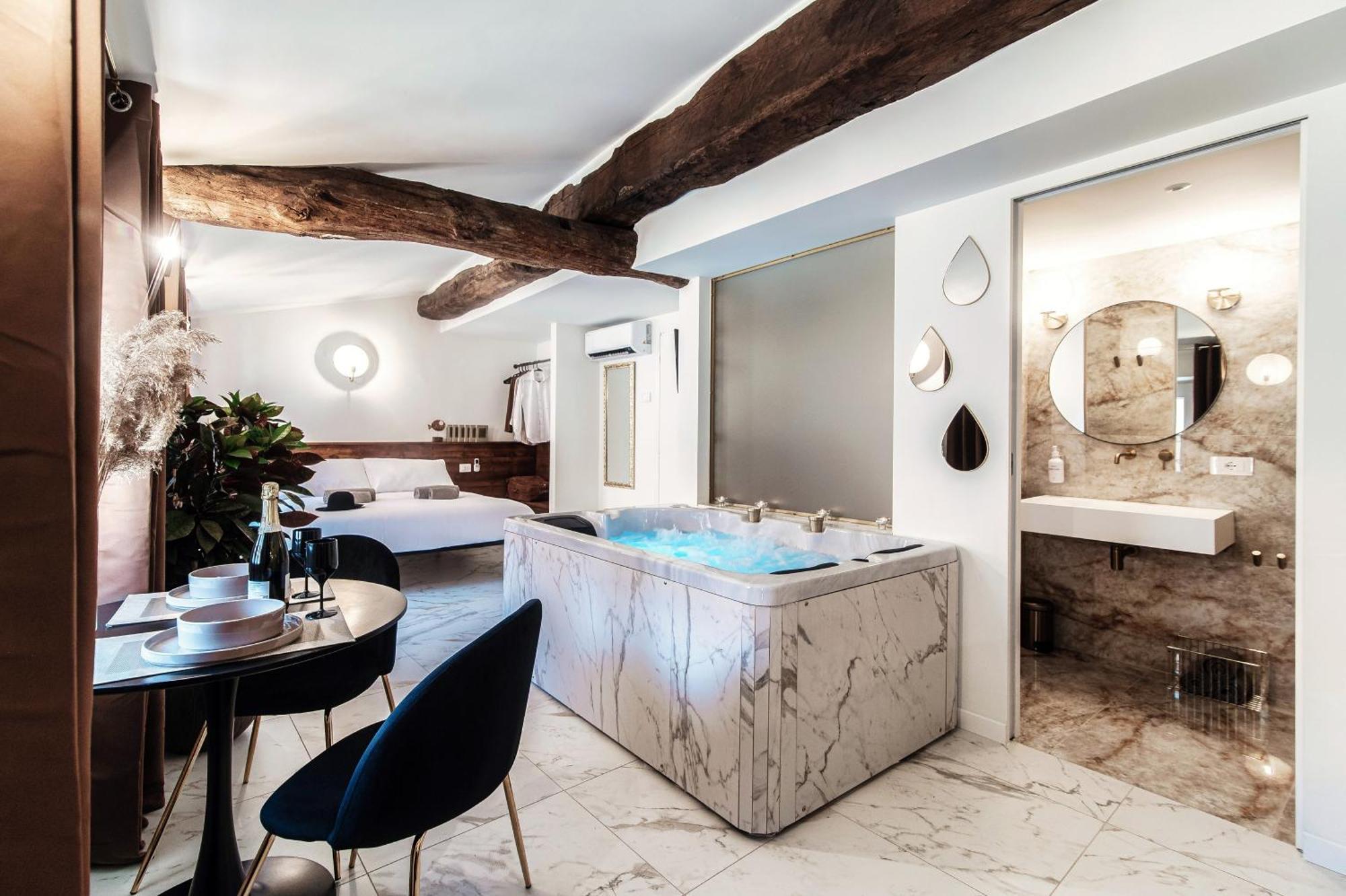 Sahara & Amazzonia Luxury Rooms- The House Of Travelers 코모 외부 사진