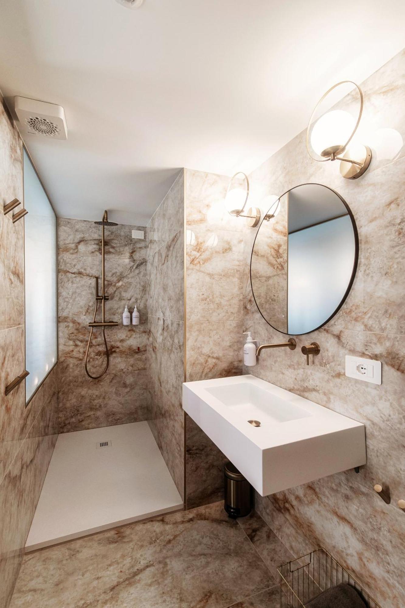 Sahara & Amazzonia Luxury Rooms- The House Of Travelers 코모 외부 사진