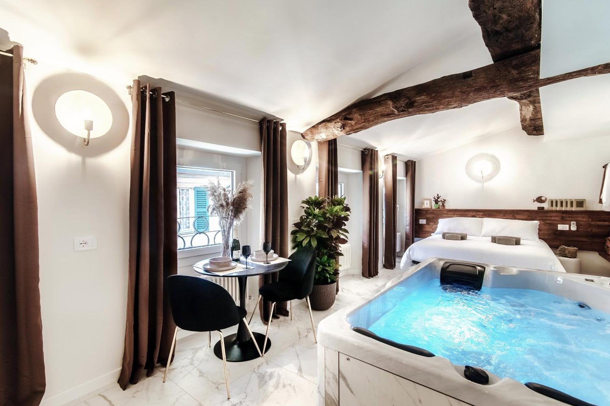 Sahara & Amazzonia Luxury Rooms- The House Of Travelers 코모 외부 사진